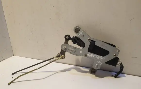 Hyundai Santa Fe Loading door lock 