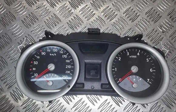 Renault Megane II Speedometer (instrument cluster) 8200306552