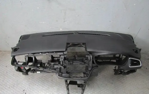 Suzuki SX4 S-Cross Dashboard 7311163T0