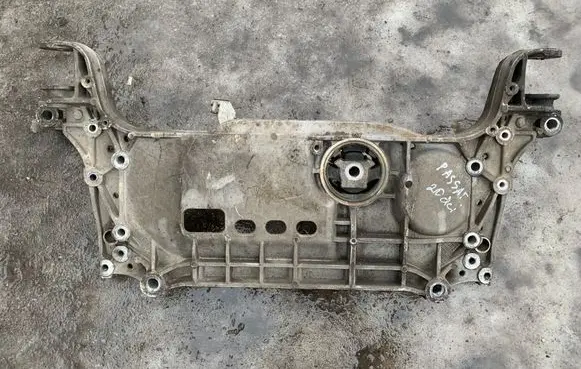 Volkswagen PASSAT B6 Front subframe 3C0199369F