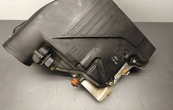 BMW 5 F10 F11 Air filter box 7577466 7577463 7601898