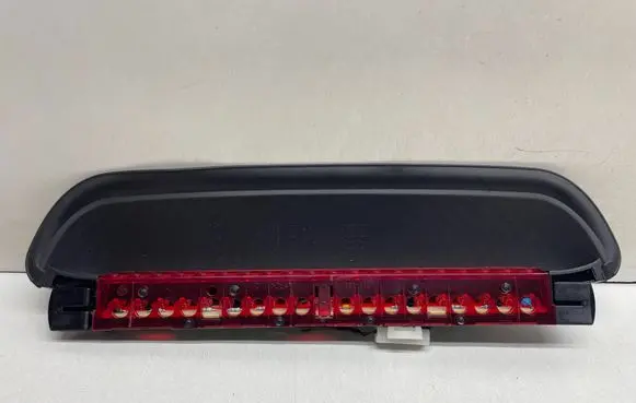 BMW 3 E90 E91 Third/center stoplight 168644