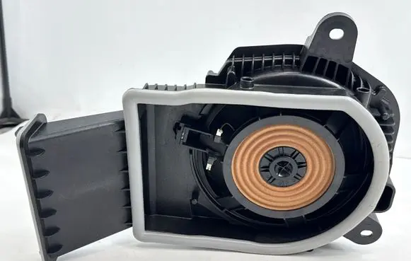 BMW iX1 Subwoofer speaker 5A052F8 192529 90021701305