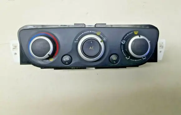 Renault Megane III Climate control unit T1001786G nr4802