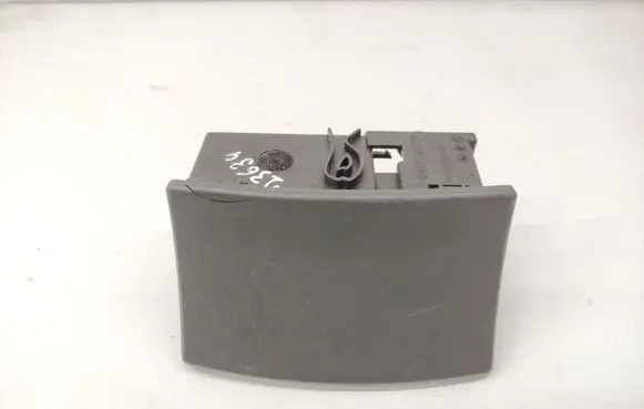 Mercedes-Benz E W211 12 V Socket (rear) E039714022