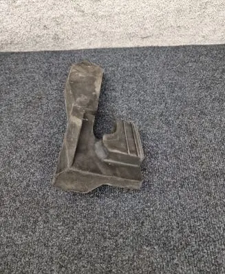 Land Rover Discovery 5 Fender foam support/seal HY3218A595