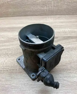 Audi A4 S4 B5 8D Mass air flow meter 078133471A AFH7008B WITHPLUG
