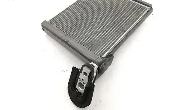 Air conditioning (A/C) radiator (interior)