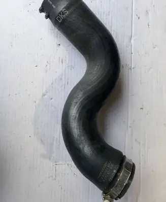 Intercooler hose/pipe