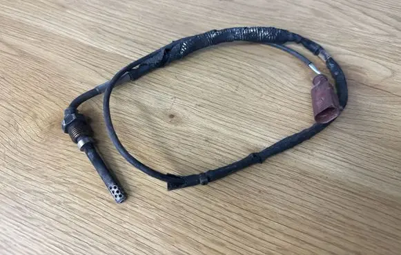 Audi A4 S4 B7 8E 8H Exhaust gas temperature sensor 8E0906088