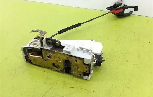 Ford Galaxy Front door lock 403794