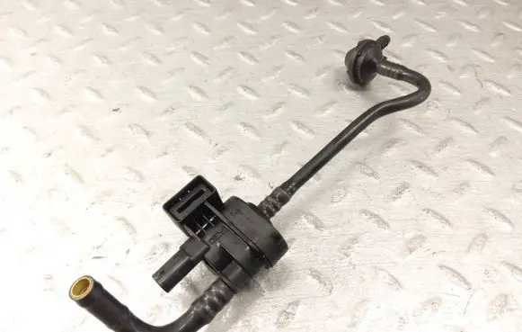 Audi A8 S8 D4 4H Vacuum valve 06H906517L 079133240AH 079133240AK
