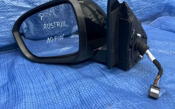 Renault Austral Front door electric wing mirror