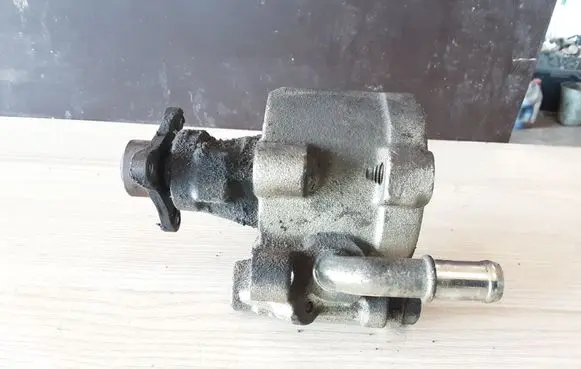 Renault Scenic I Power steering pump 7846075 7700417308