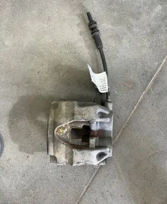 Mercedes-Benz GL X166 Front brake caliper