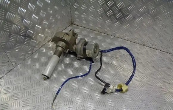 Toyota Auris 150 Rear steering column 6900001818