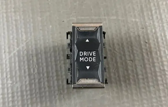 Peugeot 208 II Other switches/knobs/shifts 9815635477