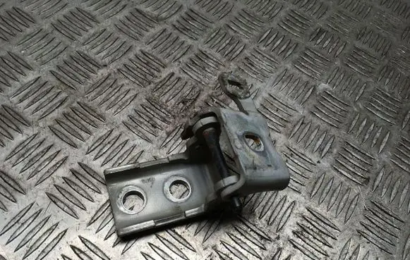 Peugeot 308 Front door lower hinge 