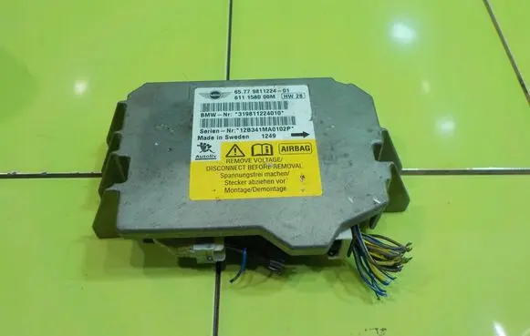 Mini Cooper Countryman R60 Airbag control unit/module 9811224