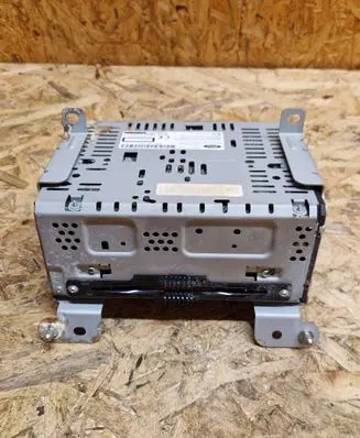 Ford S-MAX Radio/CD/DVD/GPS head unit EM2T19C107CL 10R048384