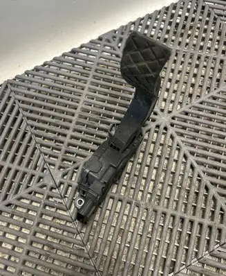 Audi A6 C7 Accelerator throttle pedal 8K1723523A