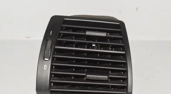 BMW X5 E53 Dashboard side air vent grill/cover trim 8402216