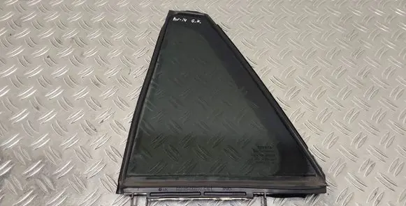 Toyota Avensis T270 Rear vent window glass 6818905070
