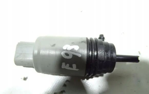 BMW 1 E82 E88 Windscreen/windshield washer pump 6934159