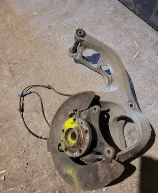 Citroen C5 Front wheel hub spindle knuckle