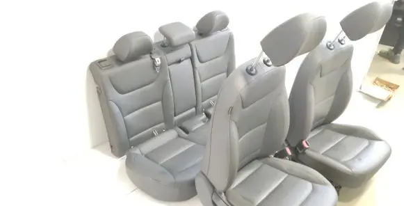 Seat set