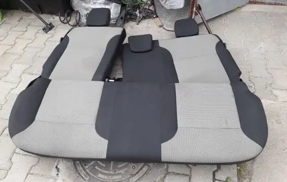 Dacia Duster Second row seats 