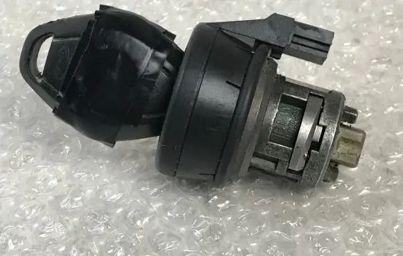 BMW 3 E46 Ignition lock 1094686