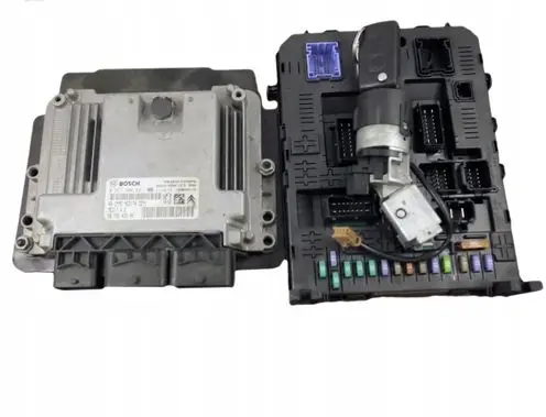 Peugeot 5008 Engine control unit/module 9676643580