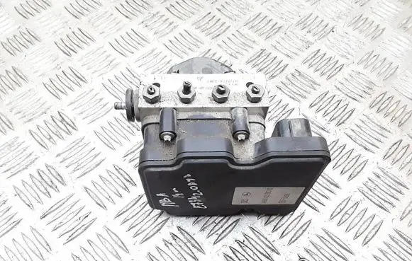 Mercedes-Benz A W176 ABS Pump A0004310500 0265254647 2265106513