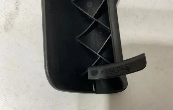 Porsche Macan (95B) Engine bonnet (hood) release handle 8T2823533