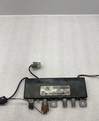 BMW 7 E38 Antenna control unit 65258352774