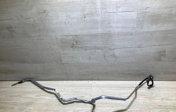 BMW 1 F70 Fuel line/pipe/hose 9894834