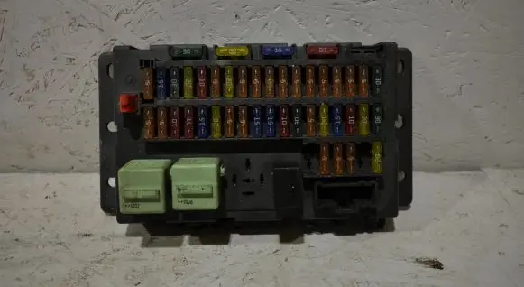 Mini One - Cooper R50 - 53 Fuse module 518030317