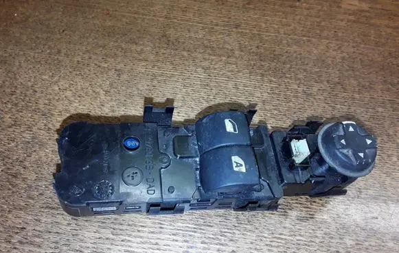 Peugeot 207 Electric window control switch NOCODE