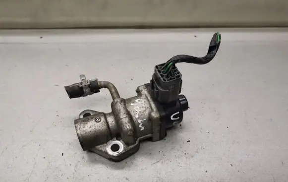 Volvo V50 EGR valve 1S7G9D475AG