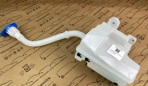 Volkswagen Transporter - Caravelle T7 Windshield washer fluid reservoir/tank 7T0955449A