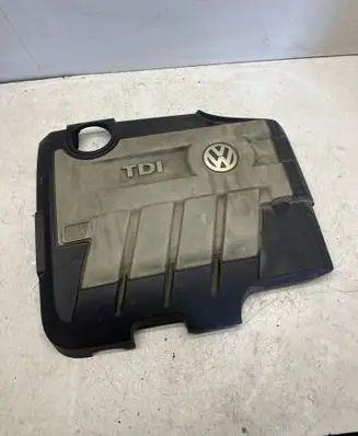 Volkswagen Tiguan Engine cover (trim) 03L103925