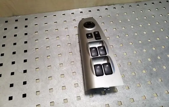 KIA Sportage Electric window control switch KAKMPM610 D61KAKMPM610