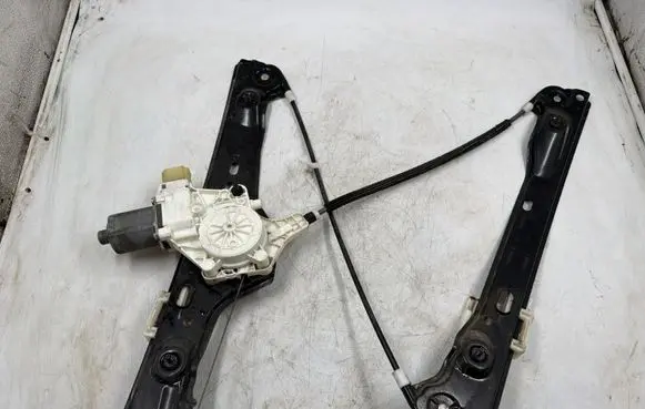 BMW 3 E90 E91 Front door window regulator with motor 9970904