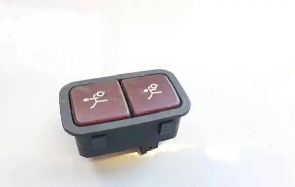 Mercedes-Benz E W211 Tailgate opening switch 2118219251 3106.0101