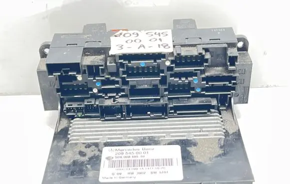 Mercedes-Benz CLK A209 C209 Fuse module 2095450001 5DK00848510