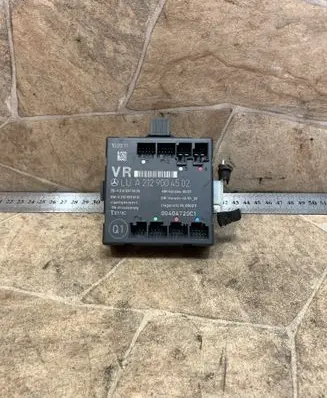 Mercedes-Benz E W212 Door control unit/module A2129004502
