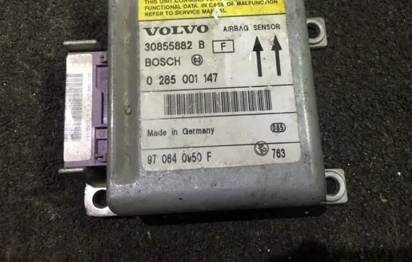 Volvo S40, V40 Airbag control unit/module 30855882 0285001147