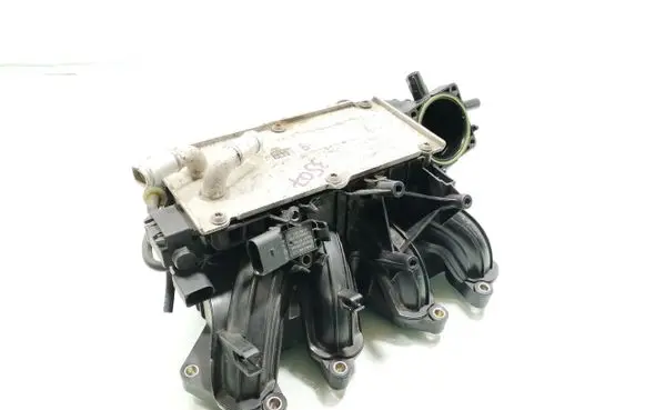 Skoda Fabia Mk2 (5J) Intake manifold 03F145749B 03F129711H