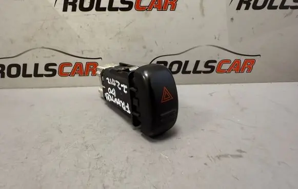 Opel Frontera B Hazard light switch M16328
